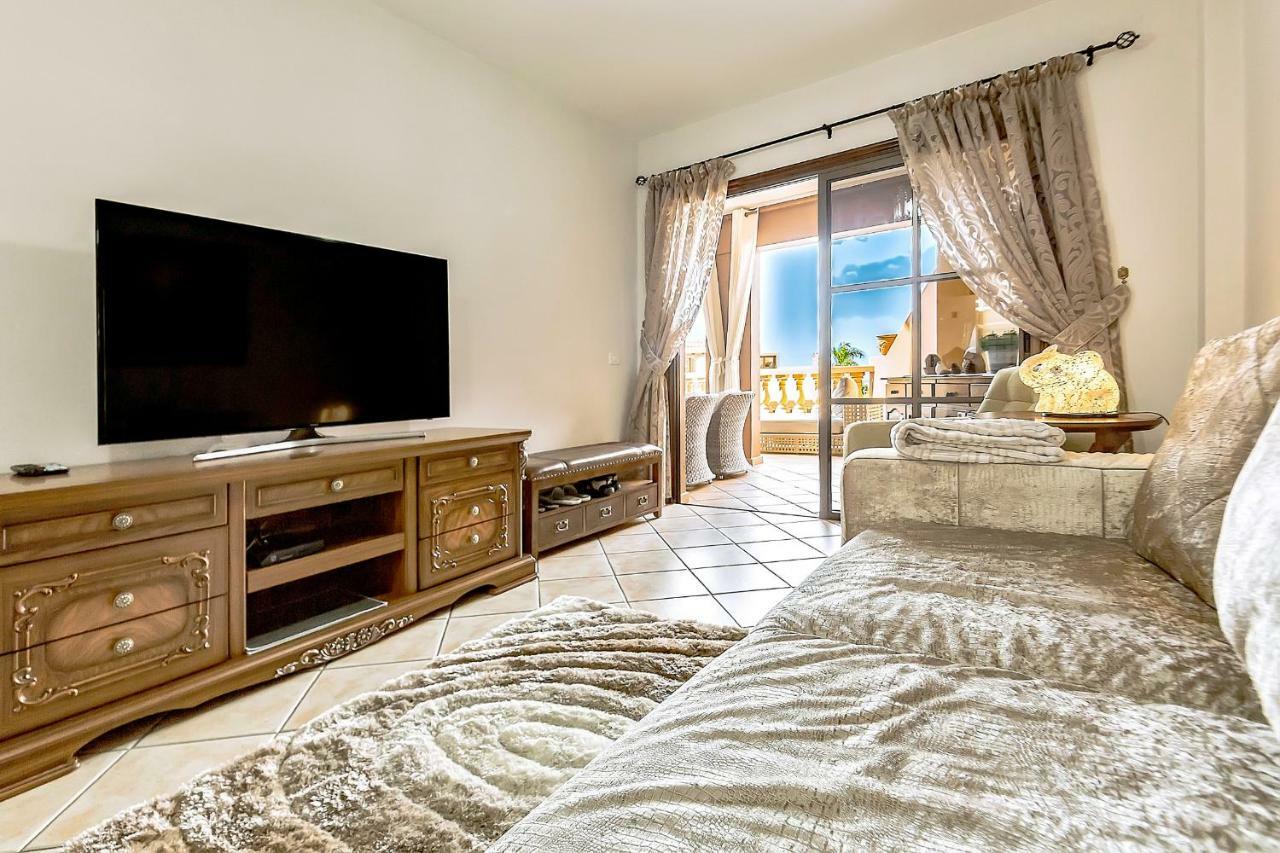 Apartment Elite Palace أذيخي المظهر الخارجي الصورة
