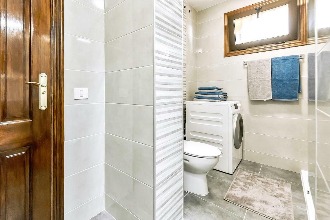 Apartment Elite Palace أذيخي المظهر الخارجي الصورة