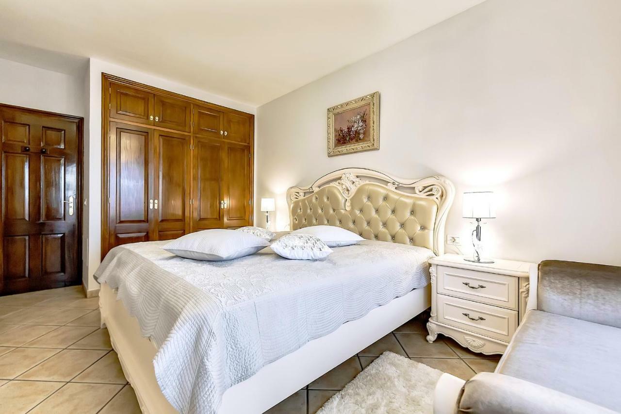 Apartment Elite Palace أذيخي المظهر الخارجي الصورة